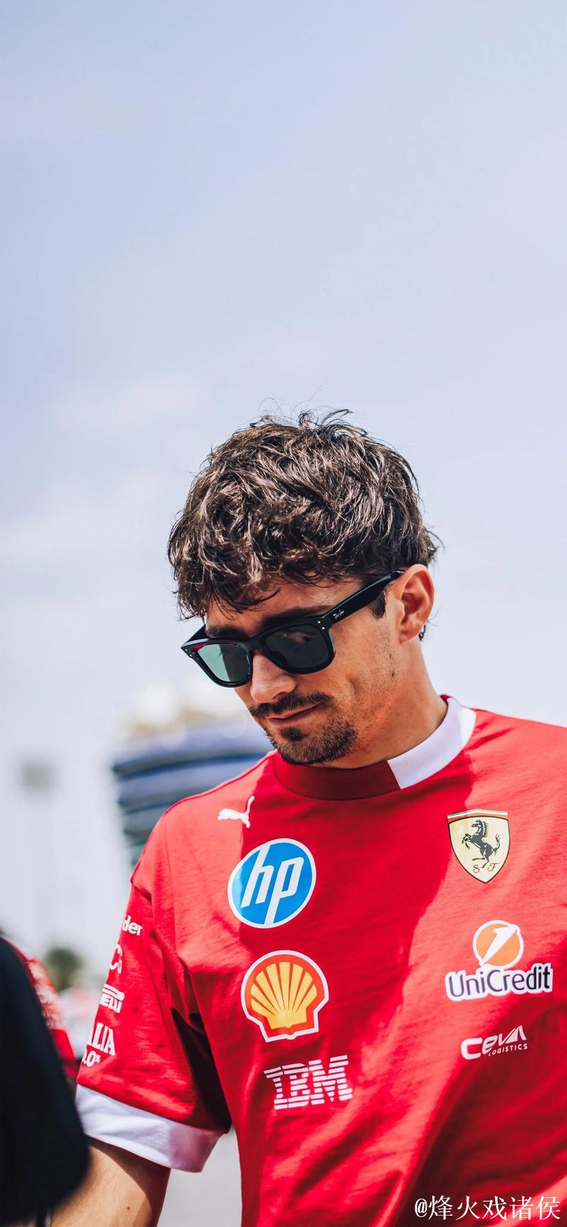 F1巴林站排位赛:皮亚斯特里摘得杆位,拉塞尔与安东内利受罚 F1巴林站排位赛:皮亚斯特里摘得杆位,拉塞尔与安东内利受罚